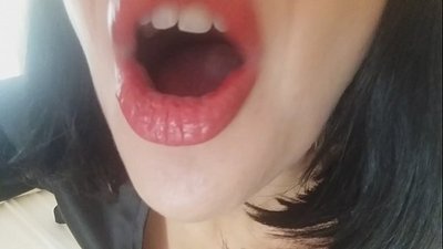 Elskan, stjúpmamma þín leyfir þér ekki að fara í skólann í dag... ég þarfnast þín of mikið...